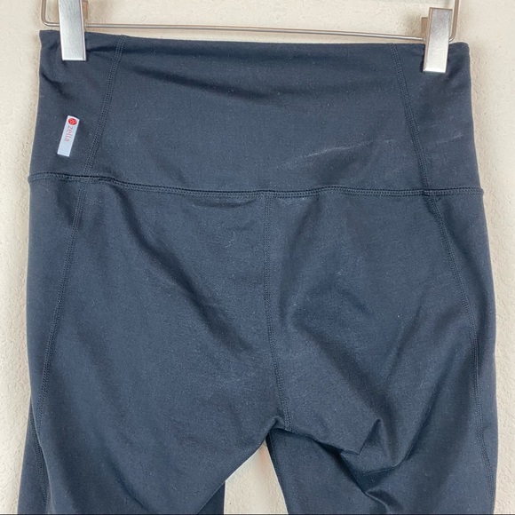 Zella High Waisted Capri Black Leggings - Picture 6 of 8